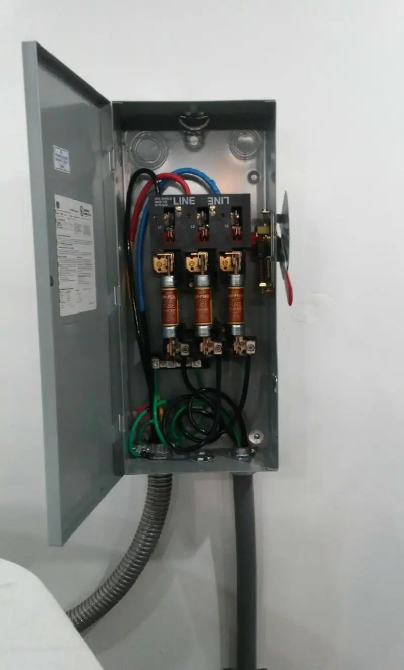 Three-phase disconnect switch installed for Smoke Detector Installation in Seat Pleasant